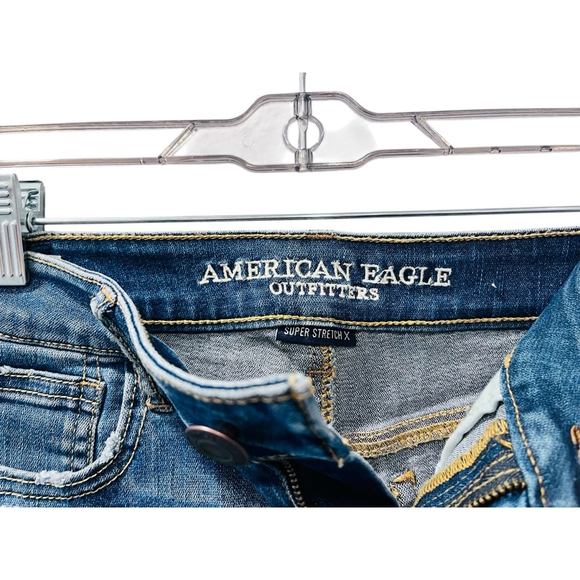 American Eagle Super Stretch X Shortie Shorts Size 4 Denim Jean Embroidered - Picture 3 of 5